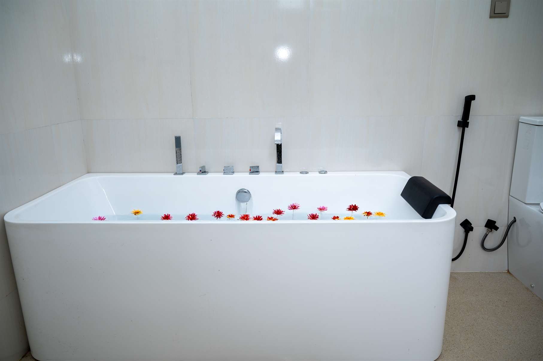 Double Room 1 - Image 6