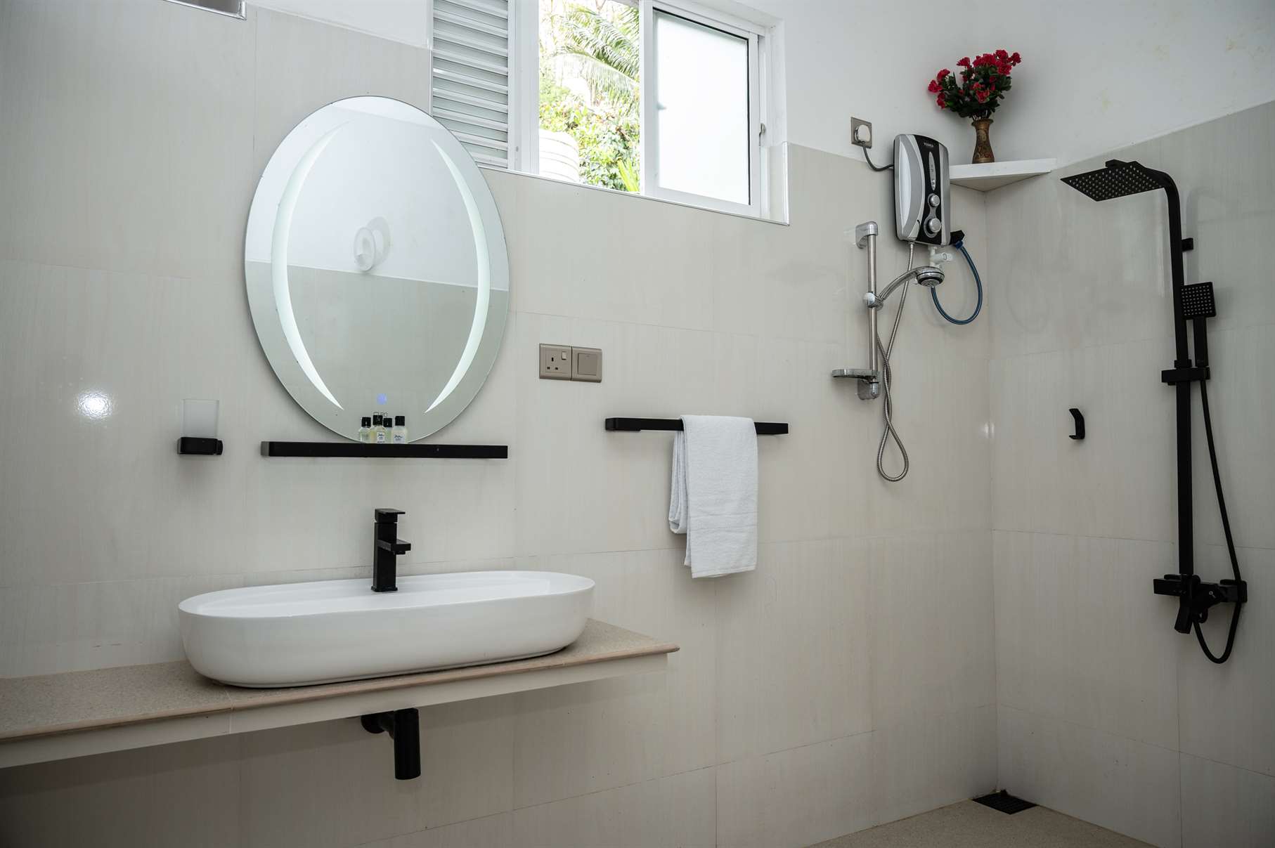 Double Room 1 - Image 7