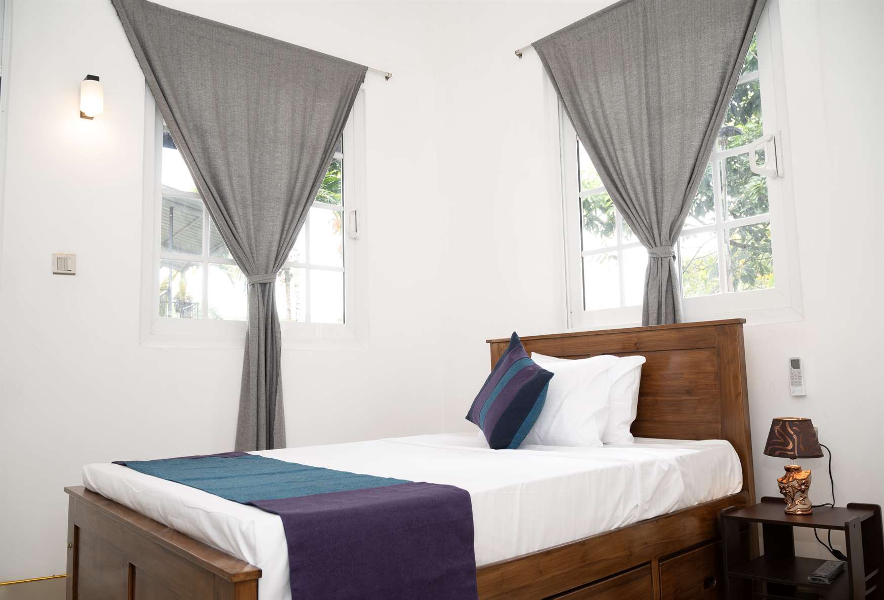 Single Room - Image 2